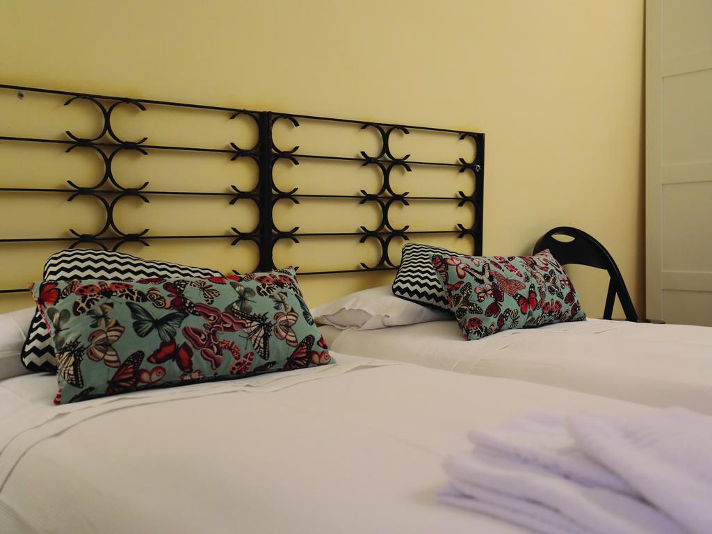 Residenza Raffaello Hotel โฟลีโญ ภายนอก รูปภาพ